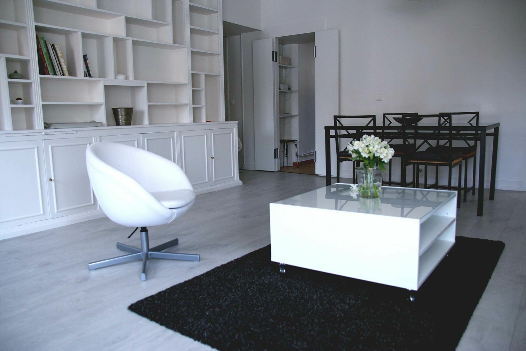 Rue De Ponthieu Central Furnished Apartment パリ エクステリア 写真